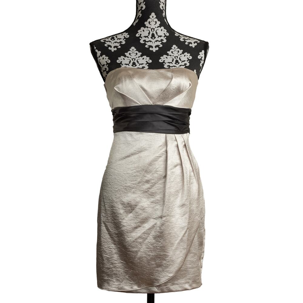Women's Champagne Y2k Style Baby Doll Strapless Mini Dress w/ Bow Detail - Sz 3